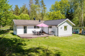 Cozy holiday home in Orby close to nature, Uppsala